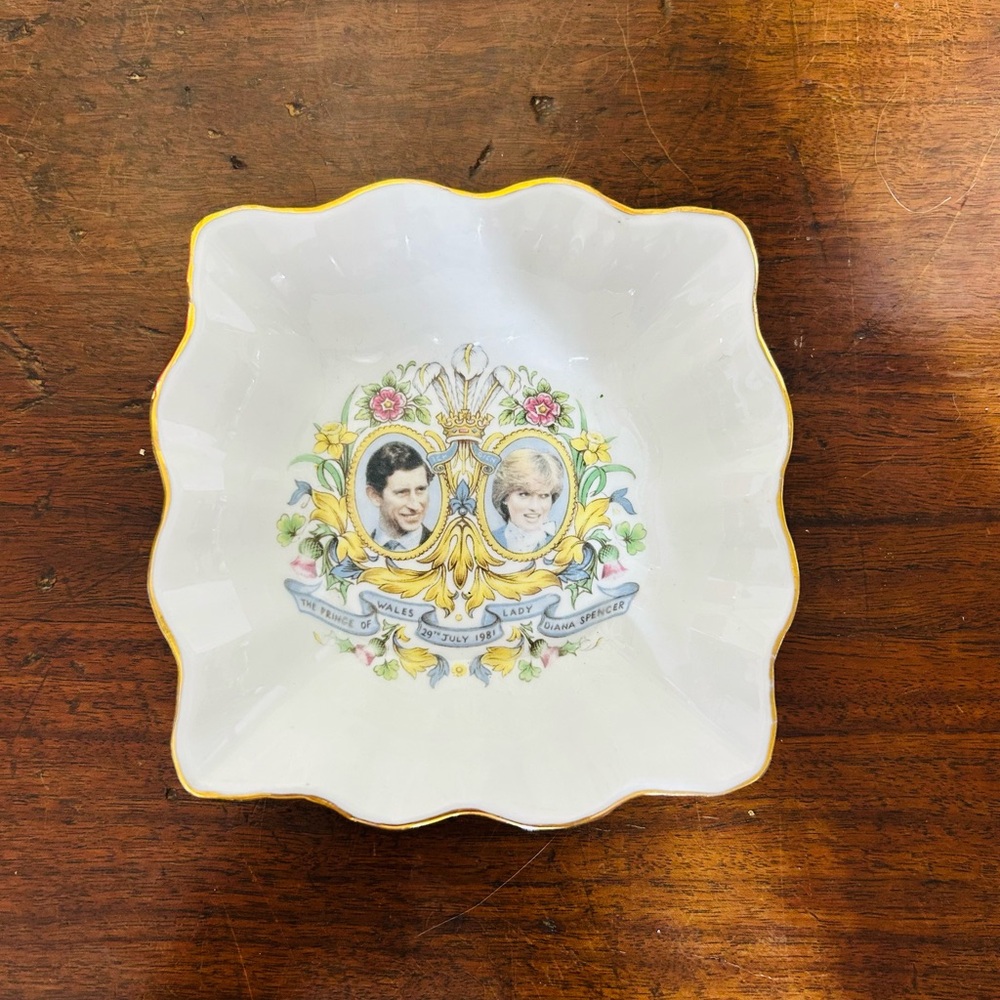 Charles & Diana Commemorative Queens Bone China Trinket Dish